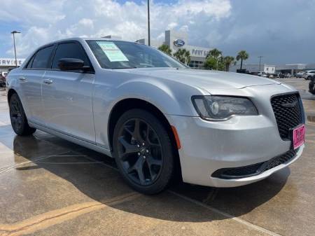 2022 Chrysler 300 Touring