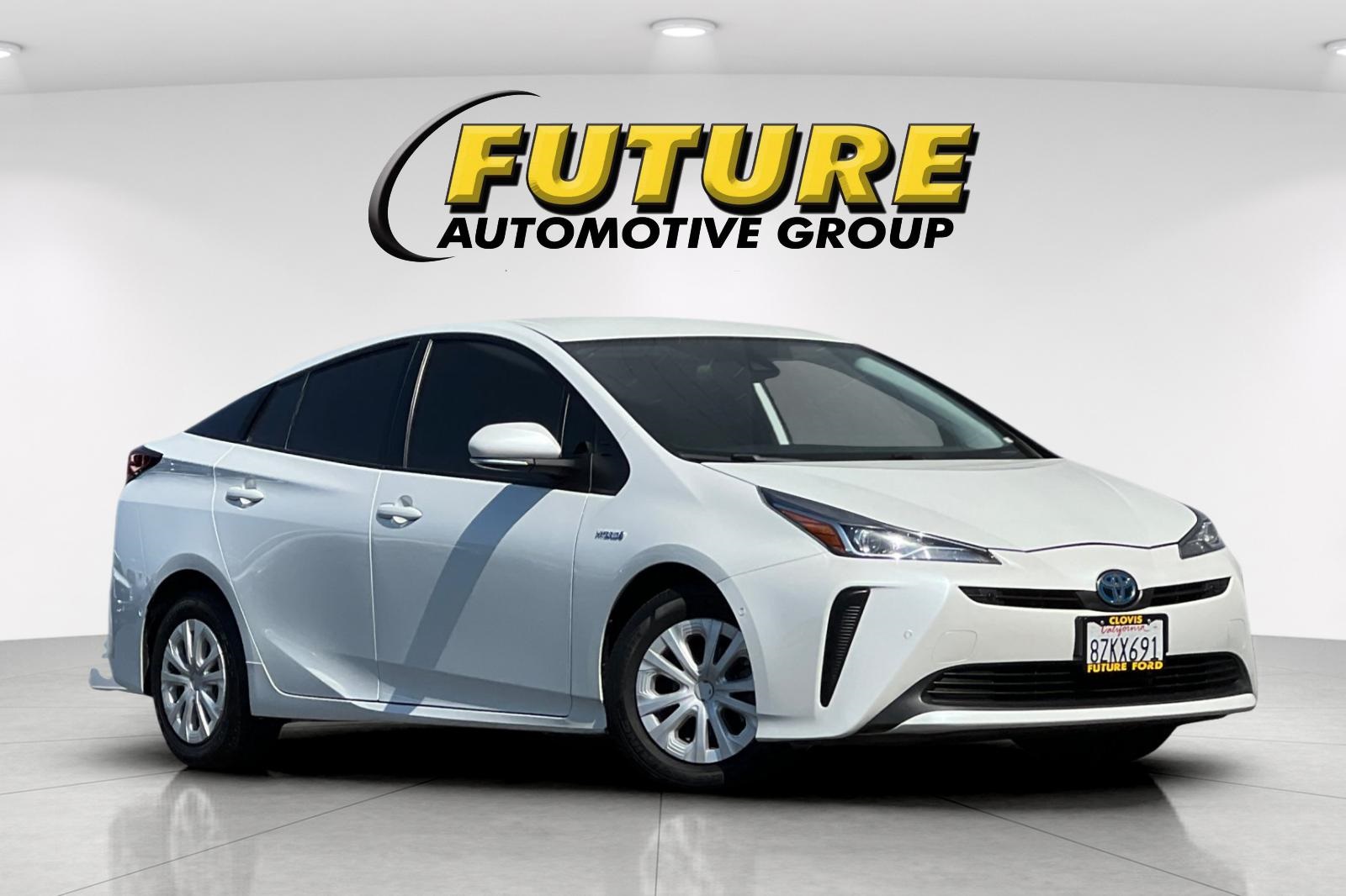 2022 Toyota Prius LE