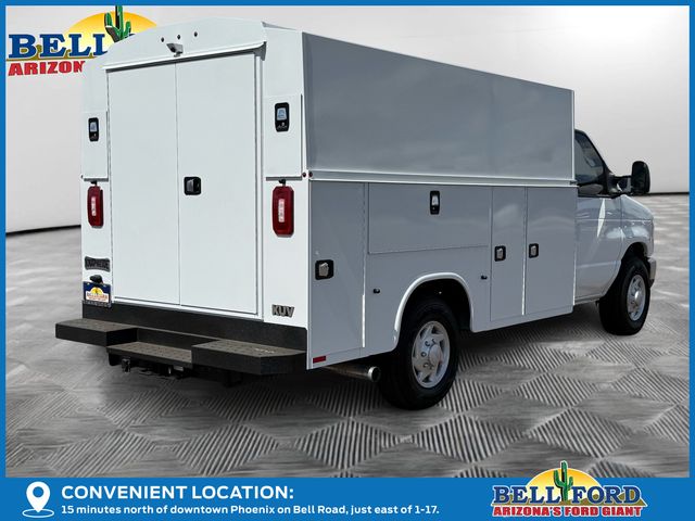 2025 Ford E-350 Base photo 2