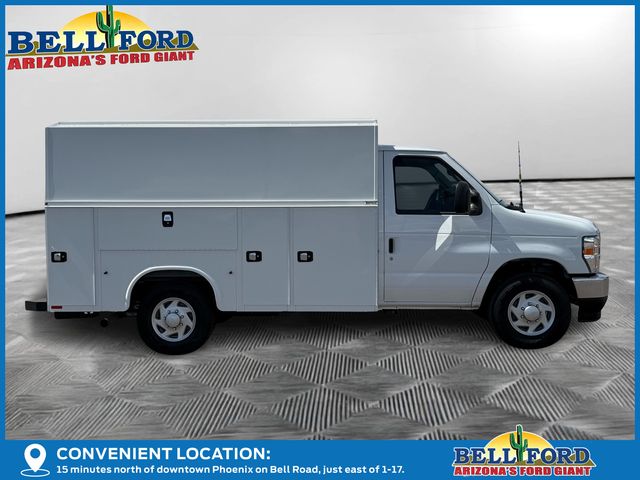 2025 Ford E-350 Base photo 3