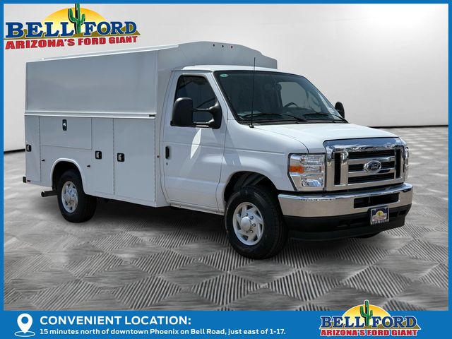 2025 Ford E-350 Base photo 4