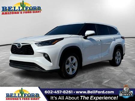 2024 Toyota Highlander LE