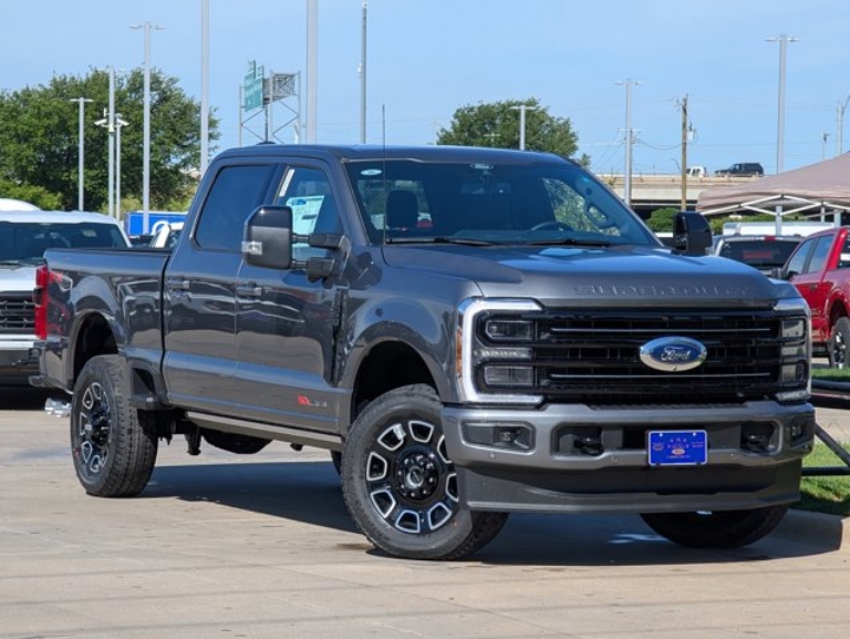 2025 Ford Super Duty F-250 SRW Platinum