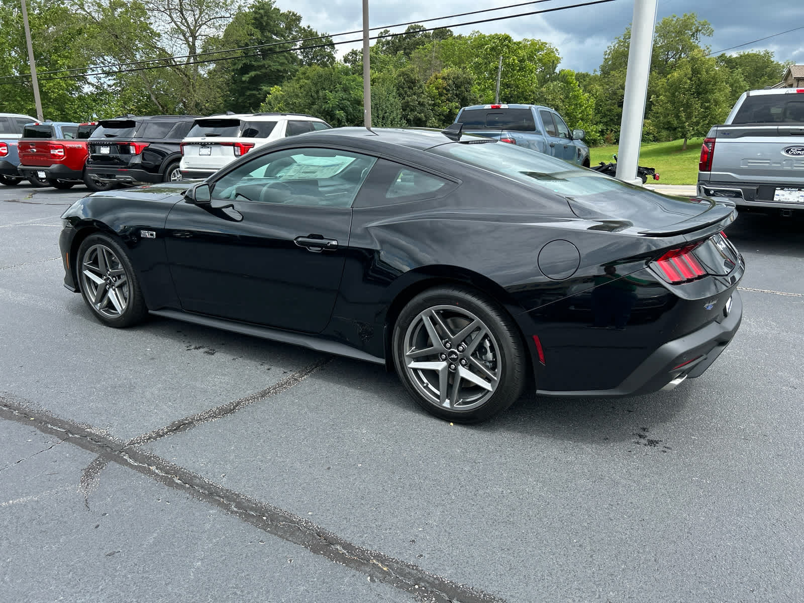 2025 Ford Mustang GT Premium photo 3