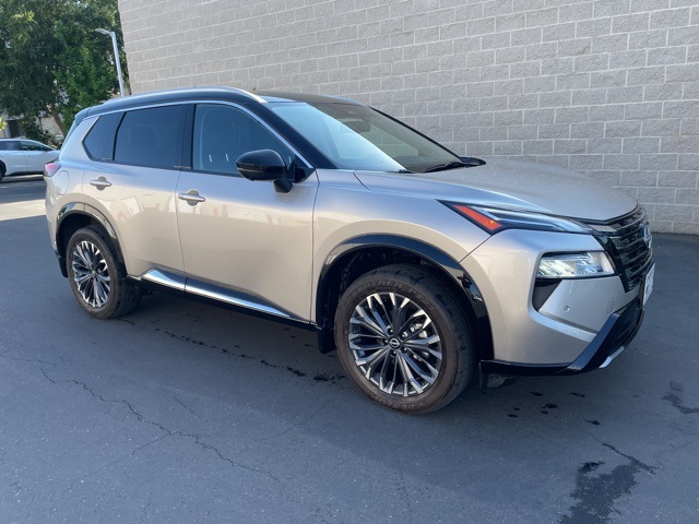 2024 Nissan Rogue Platinum