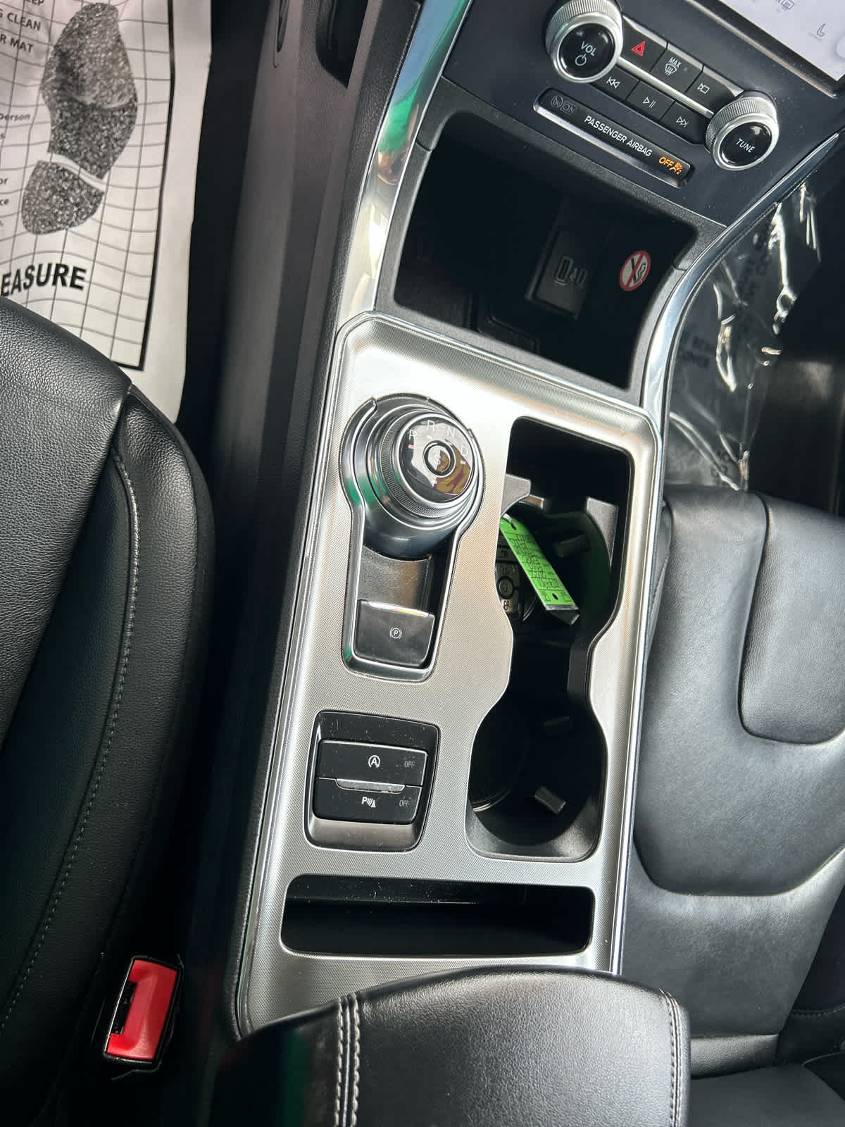 2022 Ford Edge Titanium photo 15