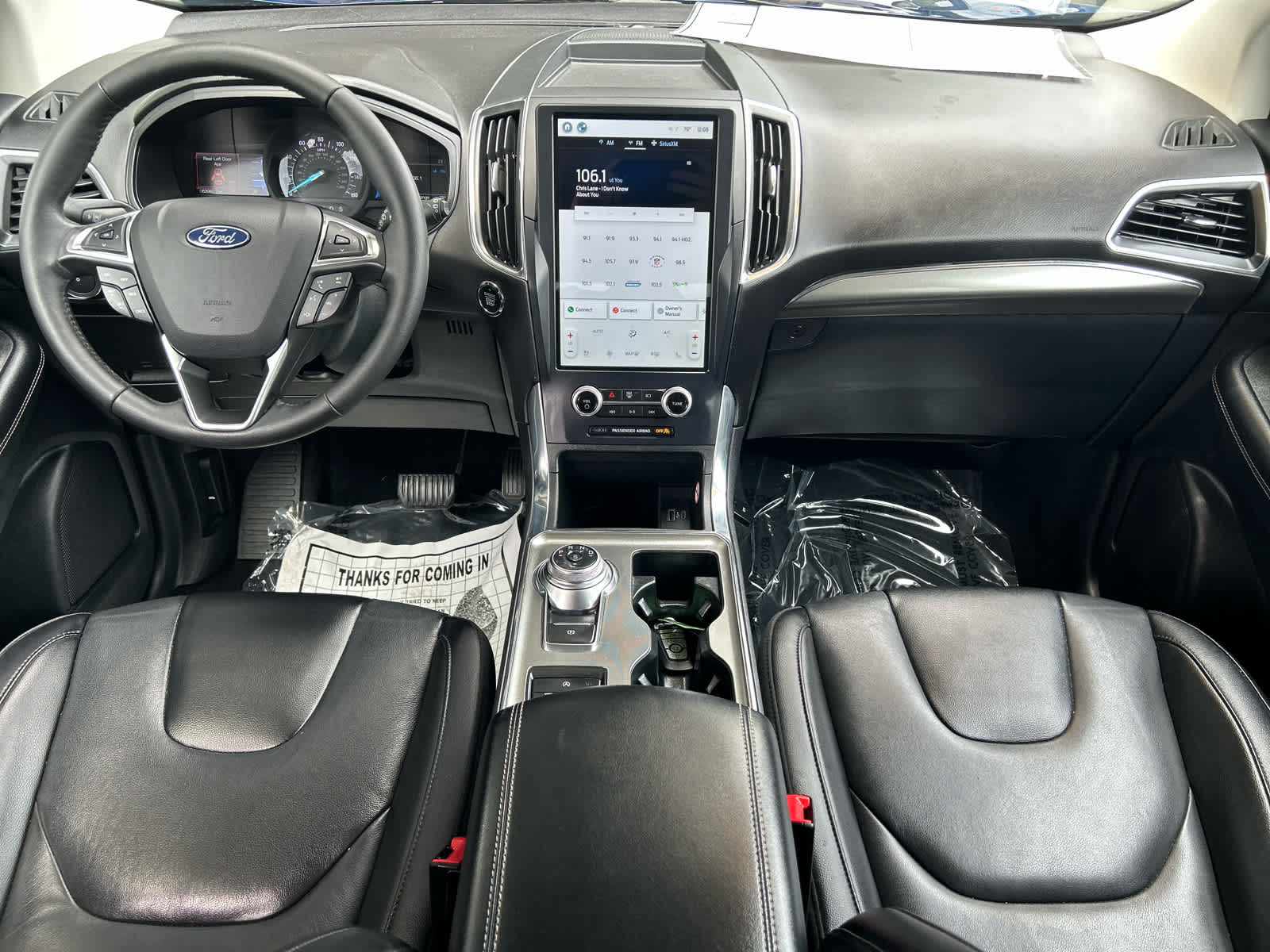 2022 Ford Edge Titanium photo 17