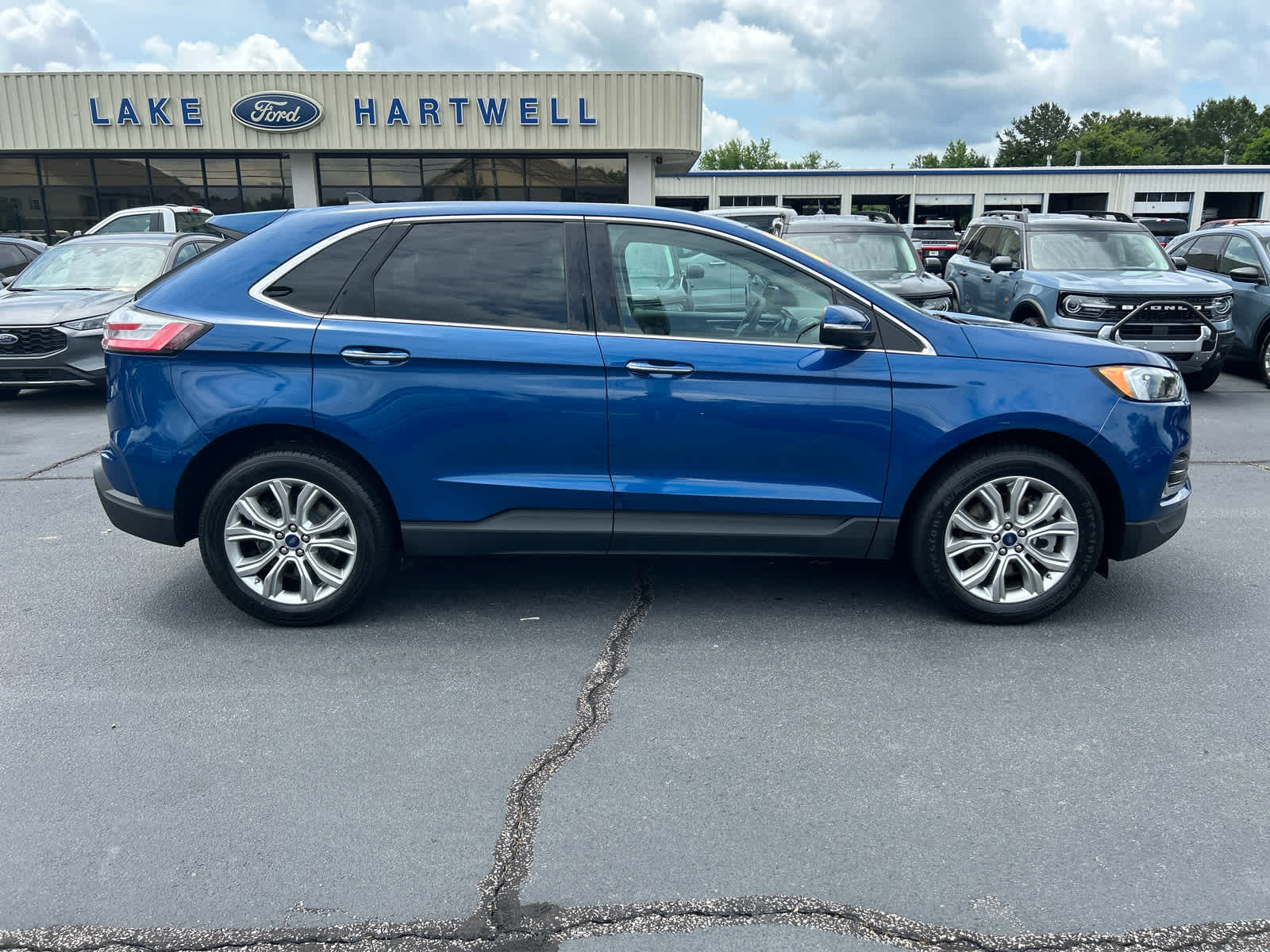 2022 Ford Edge Titanium photo 21
