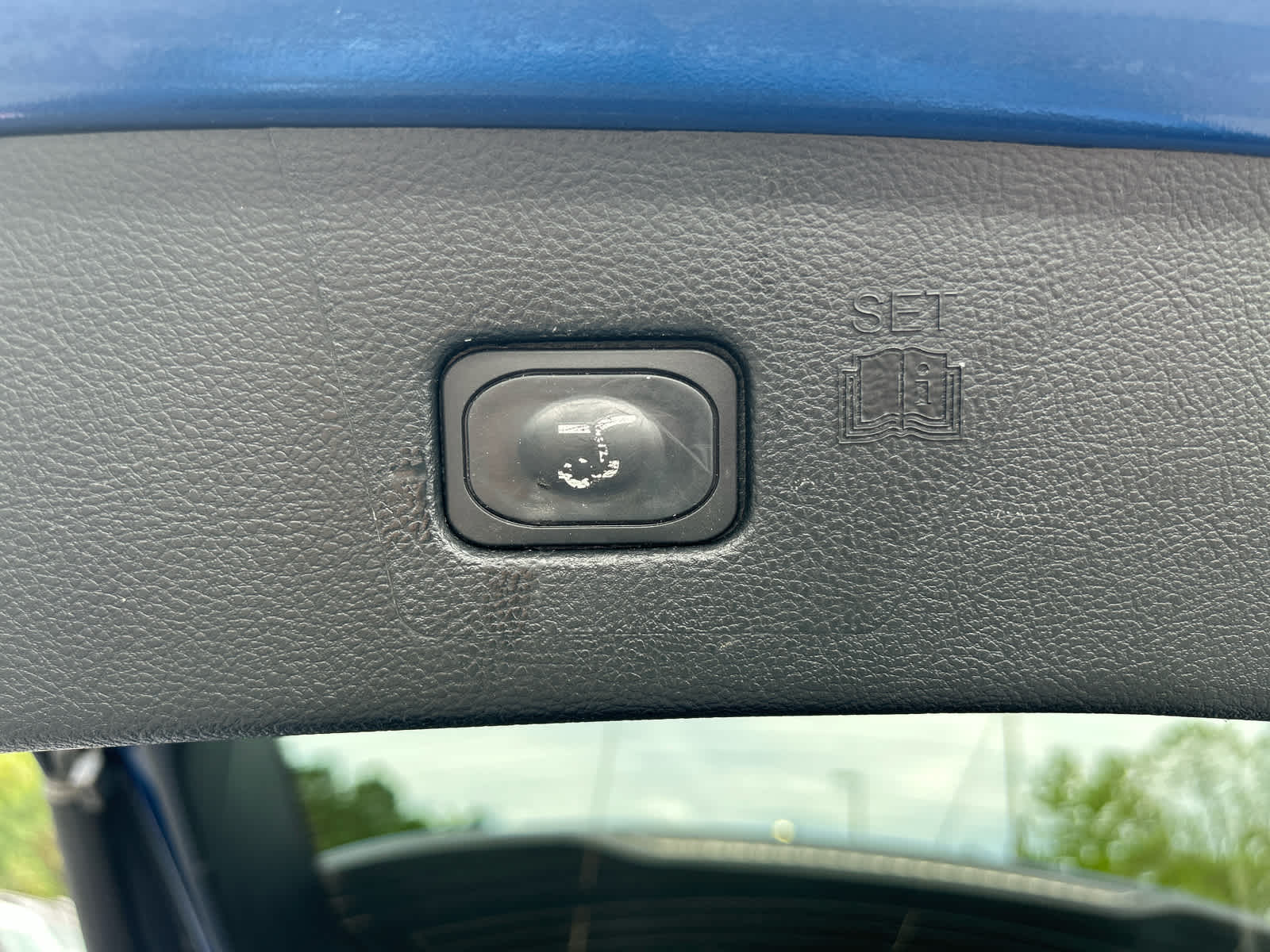 2022 Ford Edge Titanium photo 25