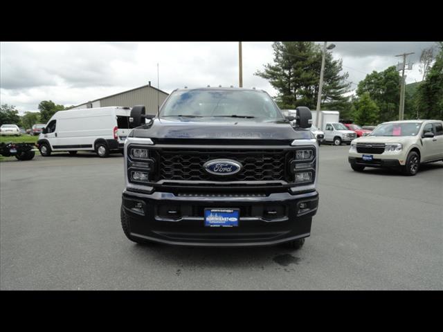 2025 Ford F-250 XL photo 2