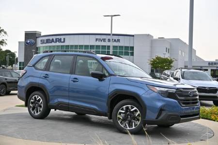 2025 Subaru Forester Base