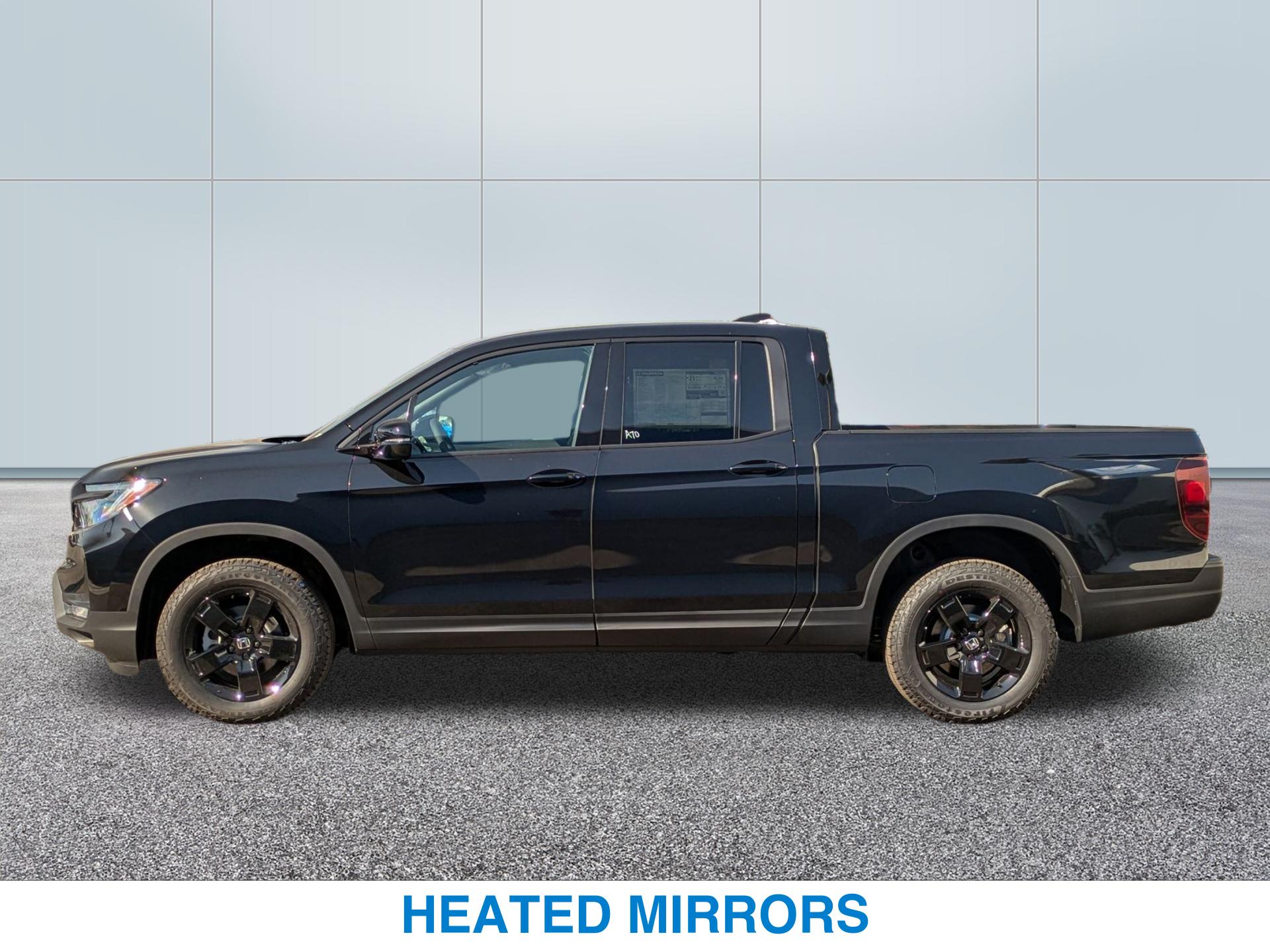 2025 Honda Ridgeline Black Edition photo 8