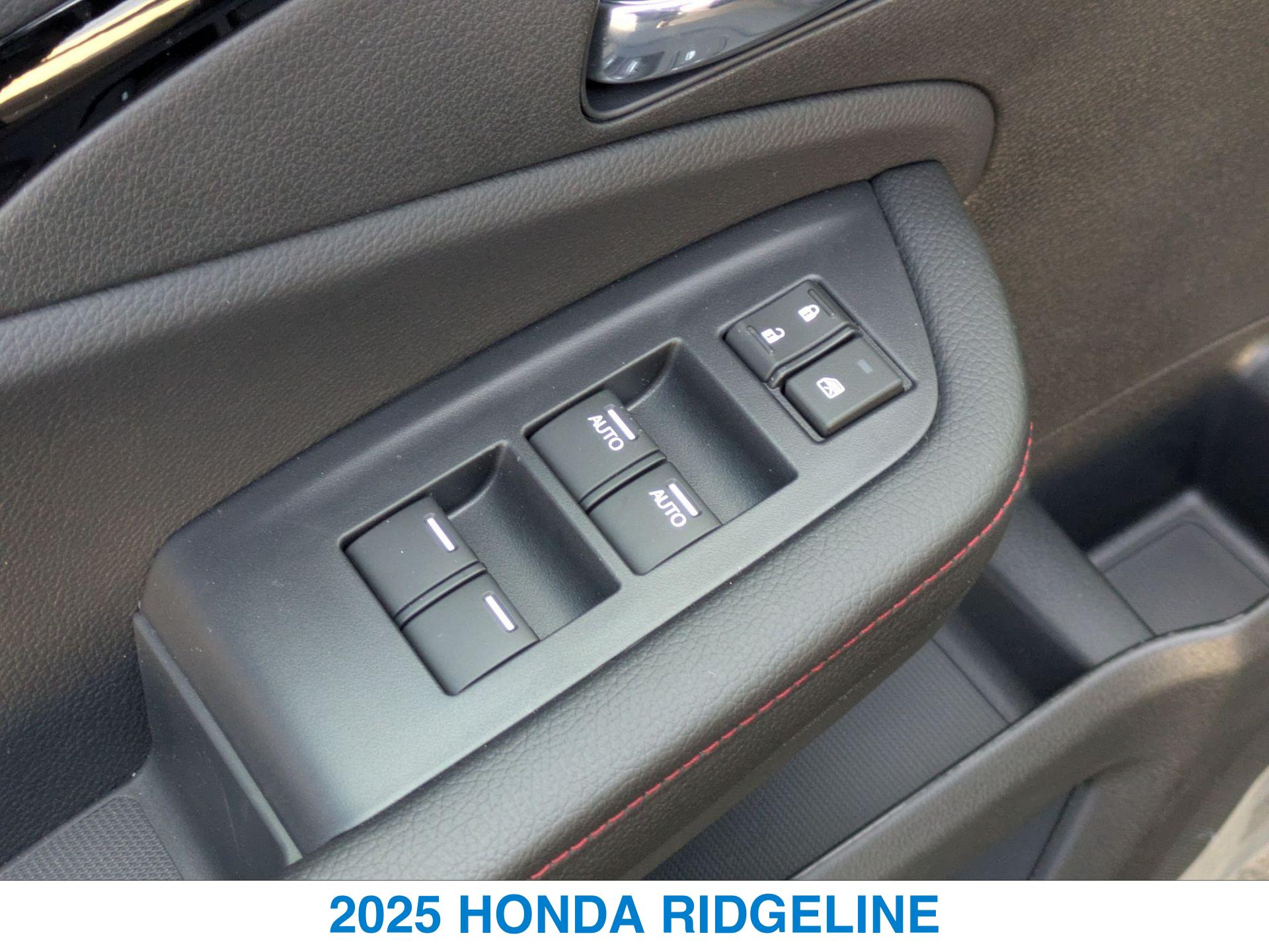 2025 Honda Ridgeline Black Edition photo 11