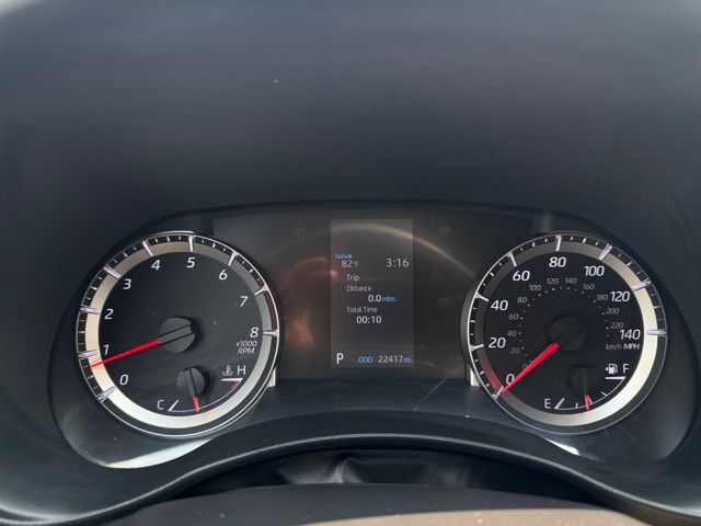 2022 Toyota Highlander L photo 32