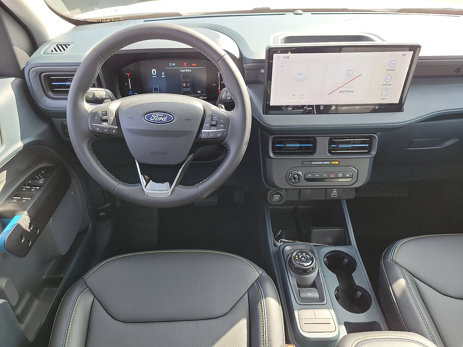 2025 Ford Maverick photo 4