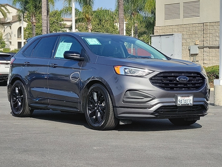 2022 Ford Edge SE