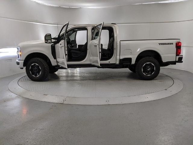 2025 Ford F-250 Lariat photo 11