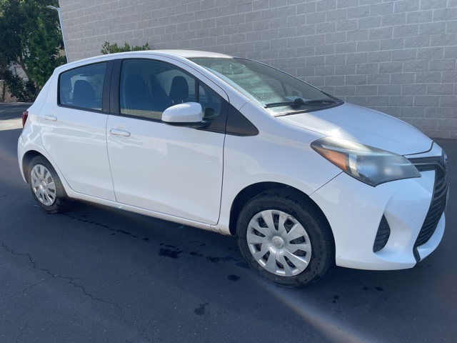 2015 Toyota Yaris L