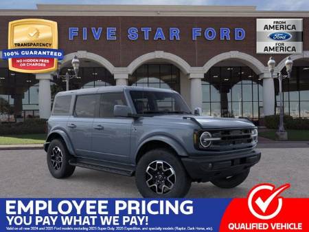 2025 Ford Bronco Outer Banks