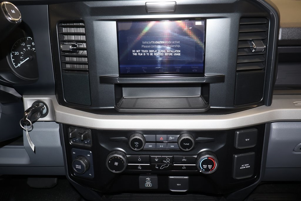 2025 Ford F-600 photo 14