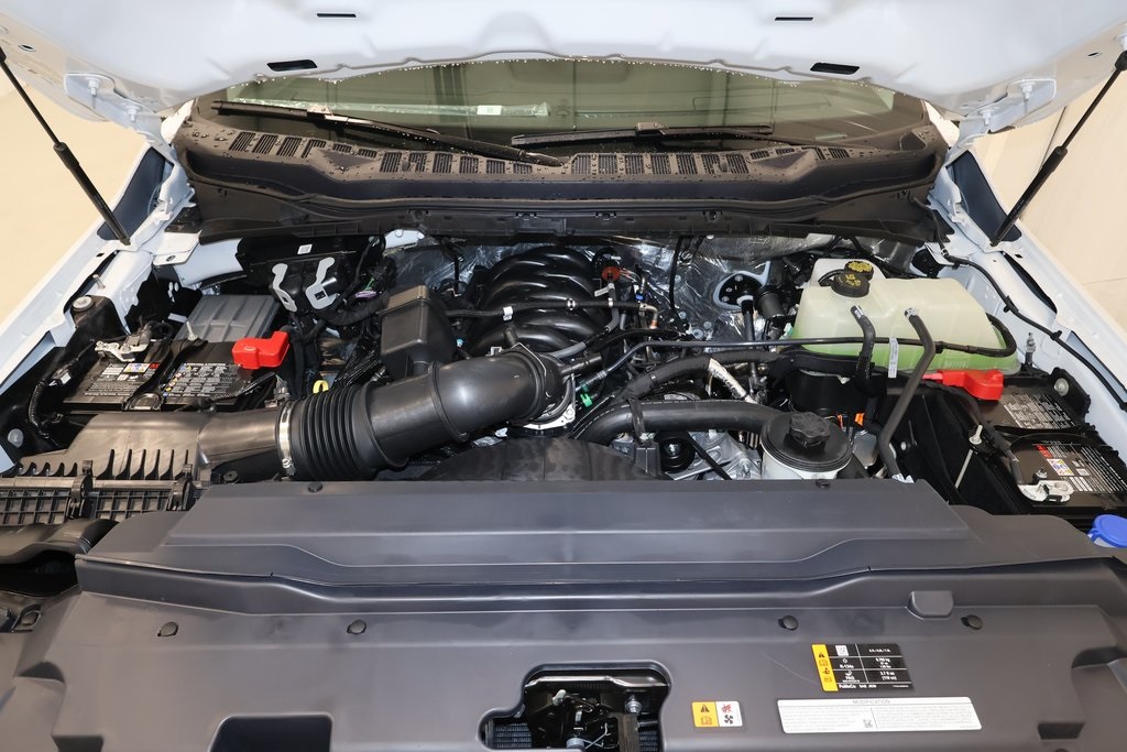 2025 Ford F-600 photo 22