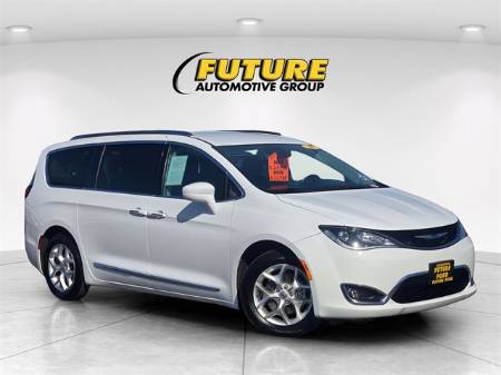 2020 Chrysler Pacifica Touring L