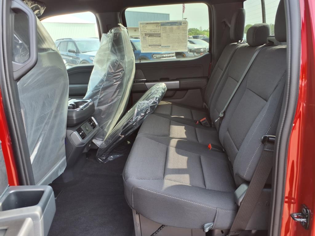 2025 Ford F-150 XLT photo 5