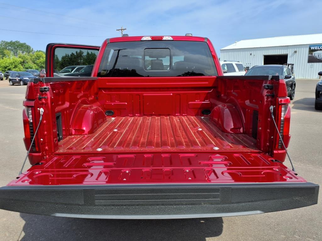 2025 Ford F-150 XLT photo 6