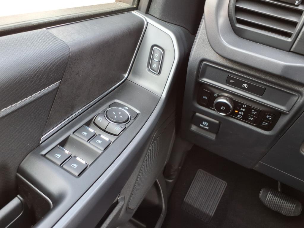2025 Ford F-150 XLT photo 10