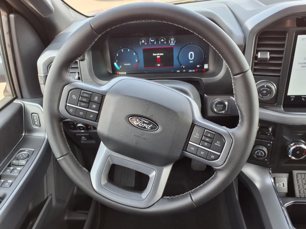 2025 Ford F-150 XLT photo 11