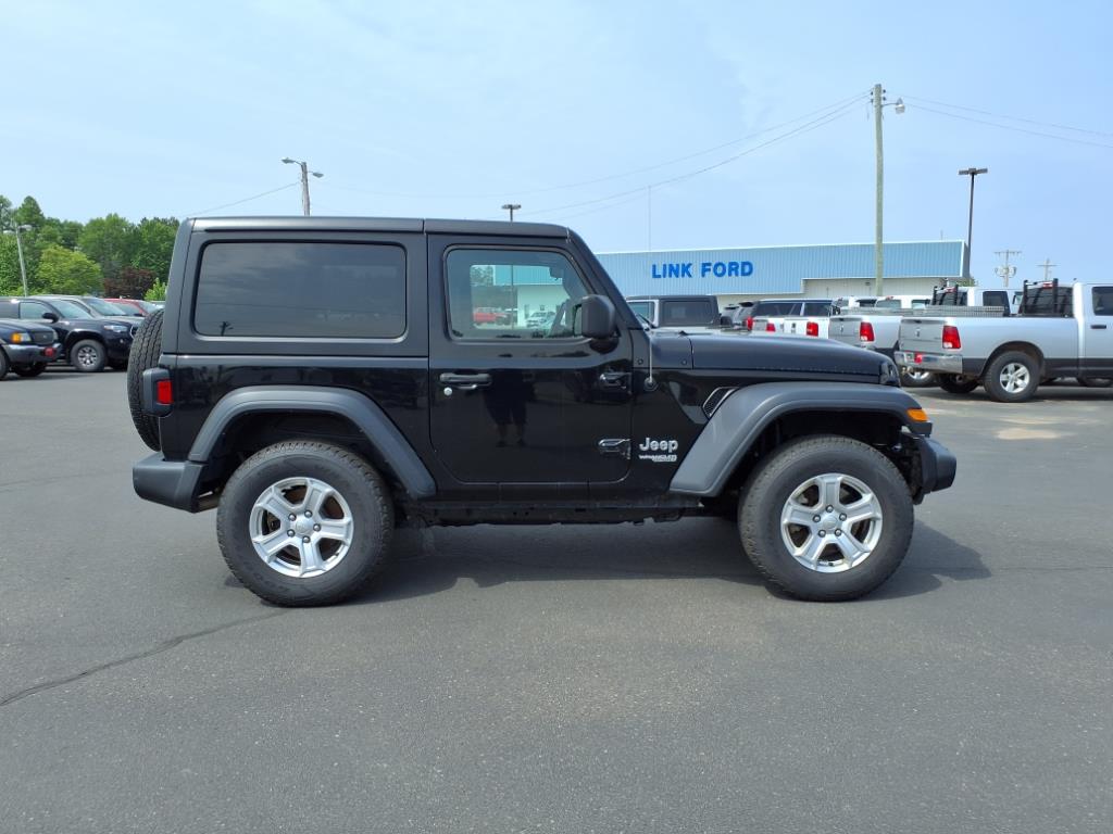2019 Jeep Wrangler Sport S photo 6