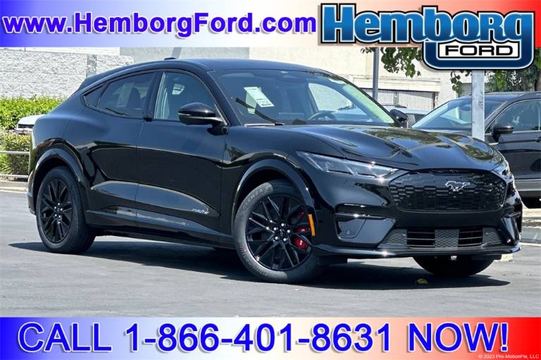 2025 Ford Mustang Mach-E Premium