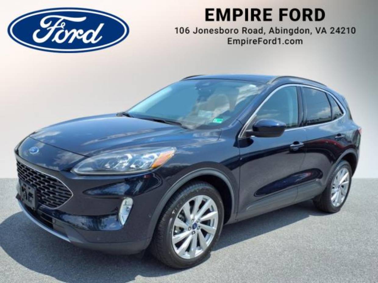 2021 Ford Escape Titanium's photo