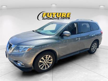 2016 Nissan Pathfinder SV