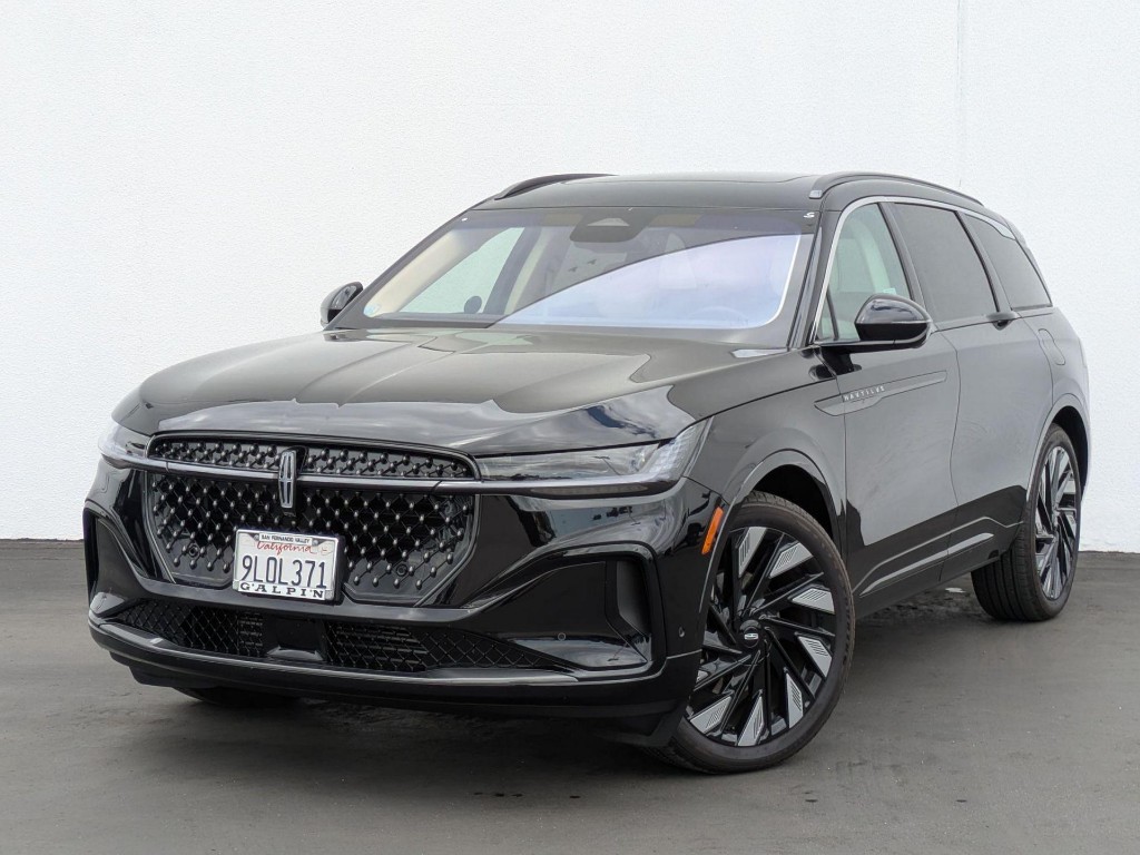 2024 Lincoln Nautilus Black Label