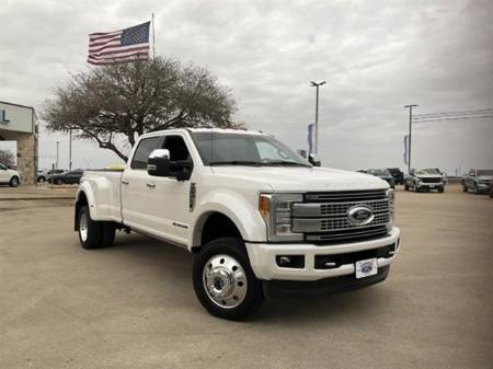 2017 Ford Super Duty F-450 DRW Platinum