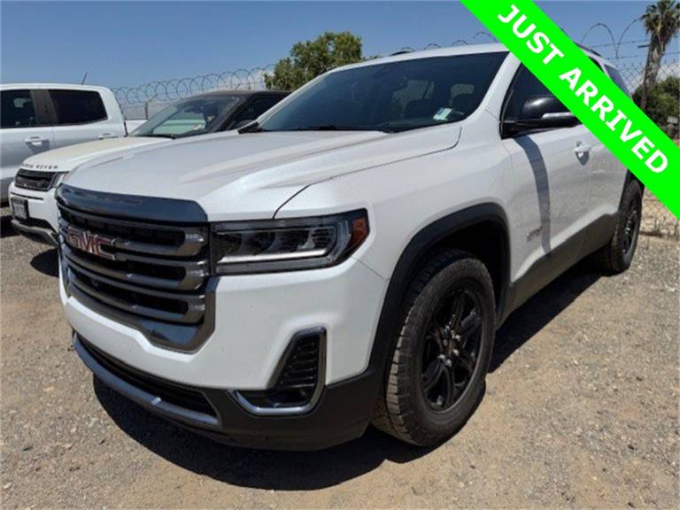 2023 GMC Acadia AT4