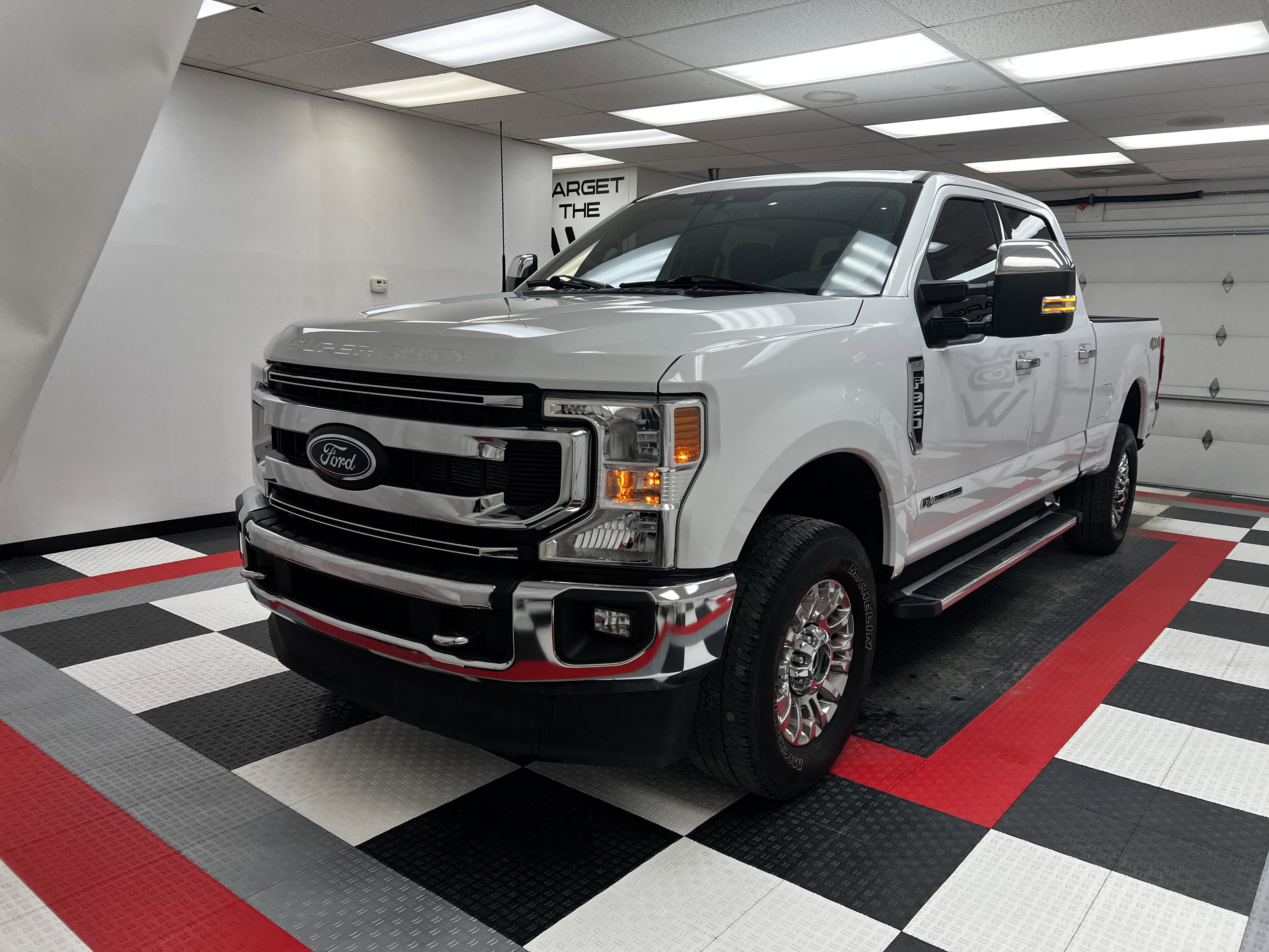 Used 2022 Ford Super Duty F-350 SRW XLT Crew Cab 4X4 6.7L V8 Power Stroke Turbo Diesel Tow Package Bed Liner Running Boards