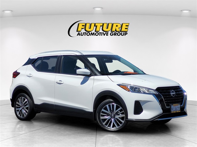 Used 2023 Nissan Kicks SV