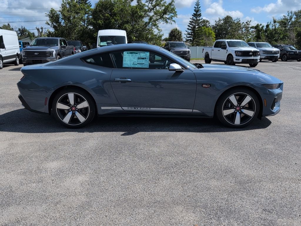 2025 Ford Mustang GT Premium photo 2