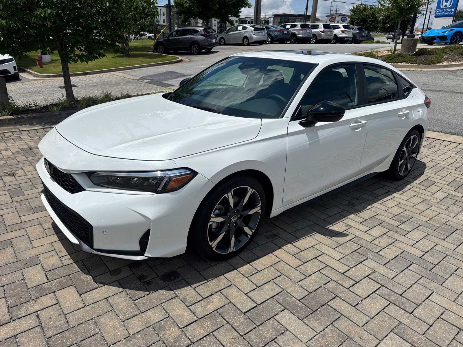 2025 Honda Civic Hatchback Hybrid Sport Touring photo 3