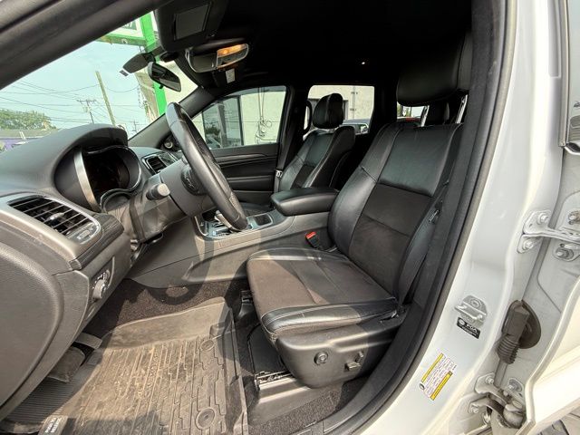 2021 Jeep Grand Cherokee Laredo X photo 17