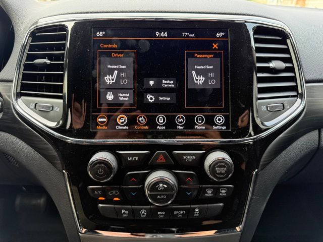 2021 Jeep Grand Cherokee Laredo X photo 31