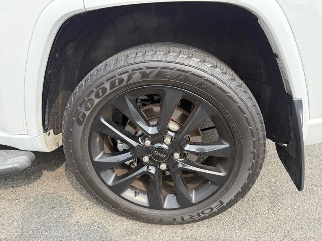 2021 Jeep Grand Cherokee Laredo X photo 38