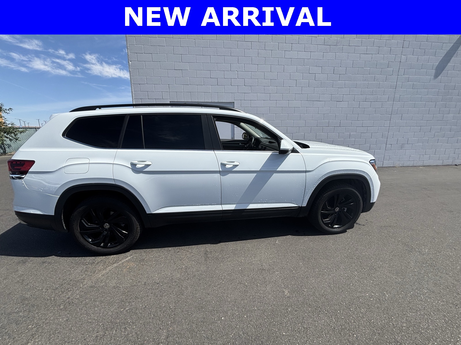 2023 Volkswagen Atlas 3.6L V6 SE w/Technology
