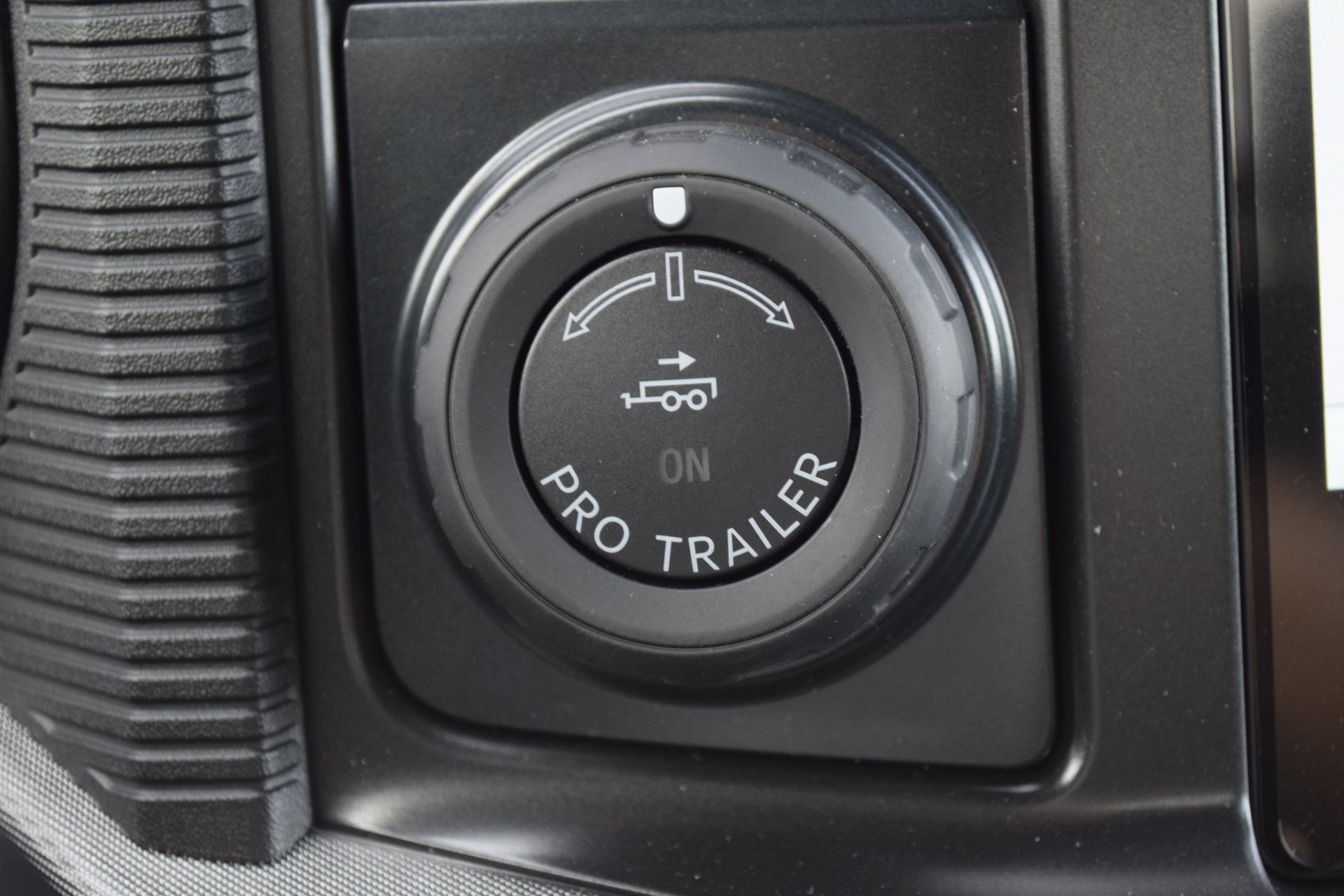 2025 Ford F-150 Tremor photo 13