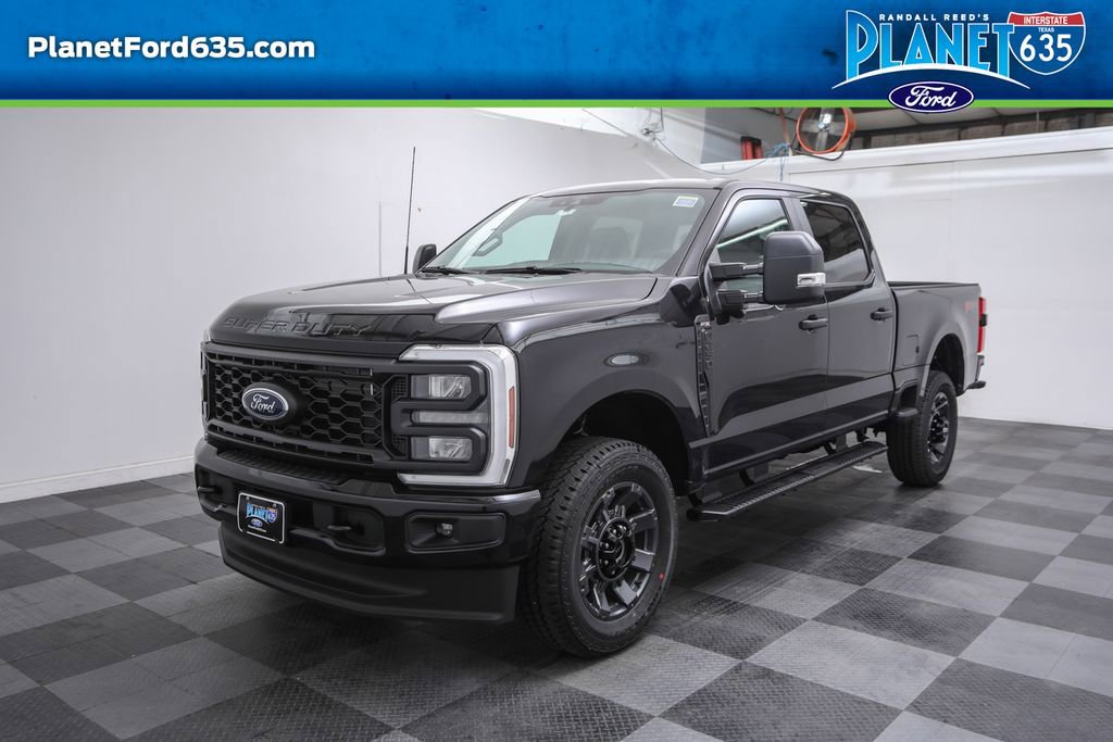 2025 Ford F-250 XL photo 2