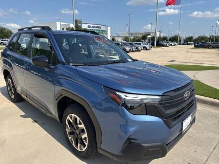 2025 Subaru Forester Base