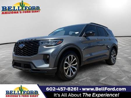 2025 Ford Explorer ST-Line