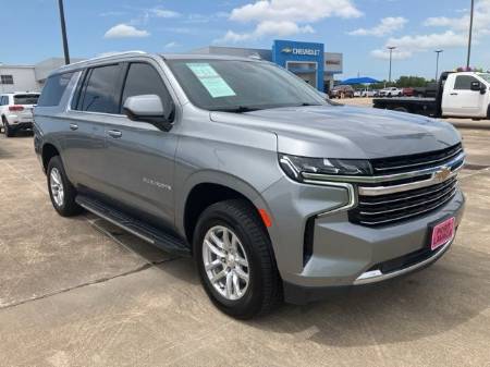 2023 Chevrolet Suburban LT